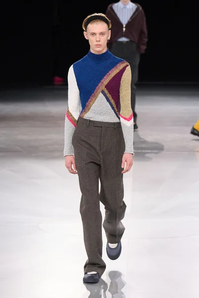 Look 36
